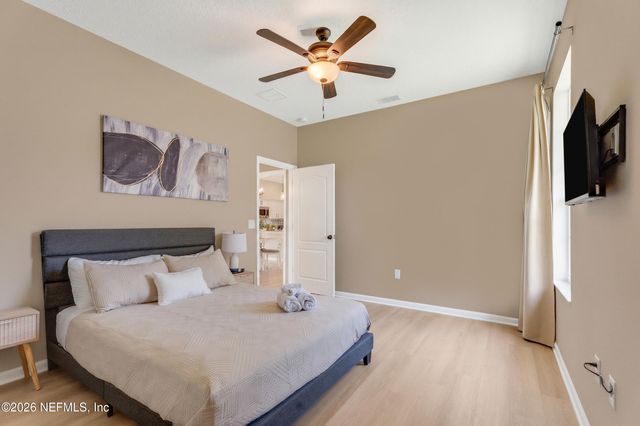 31 E DIAMOND Drive, Palm Coast, FL 32164