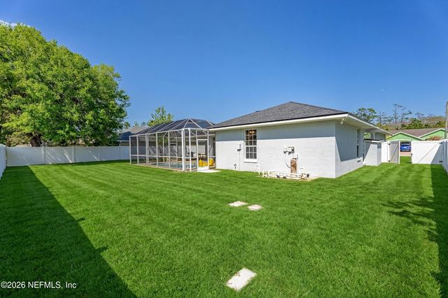 31 E DIAMOND Drive, Palm Coast, FL 32164