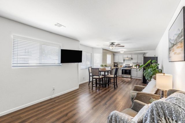 2228 Pierre Ave, Sacramento, CA 95832