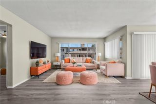 114 N Eucalyptus Avenue 7, Inglewood, CA 90301