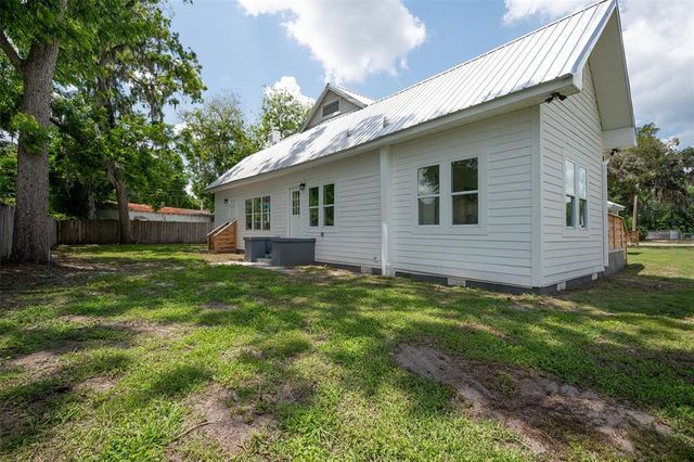 18996 CHARLOTTE AVENUE, Brooker, FL 32622