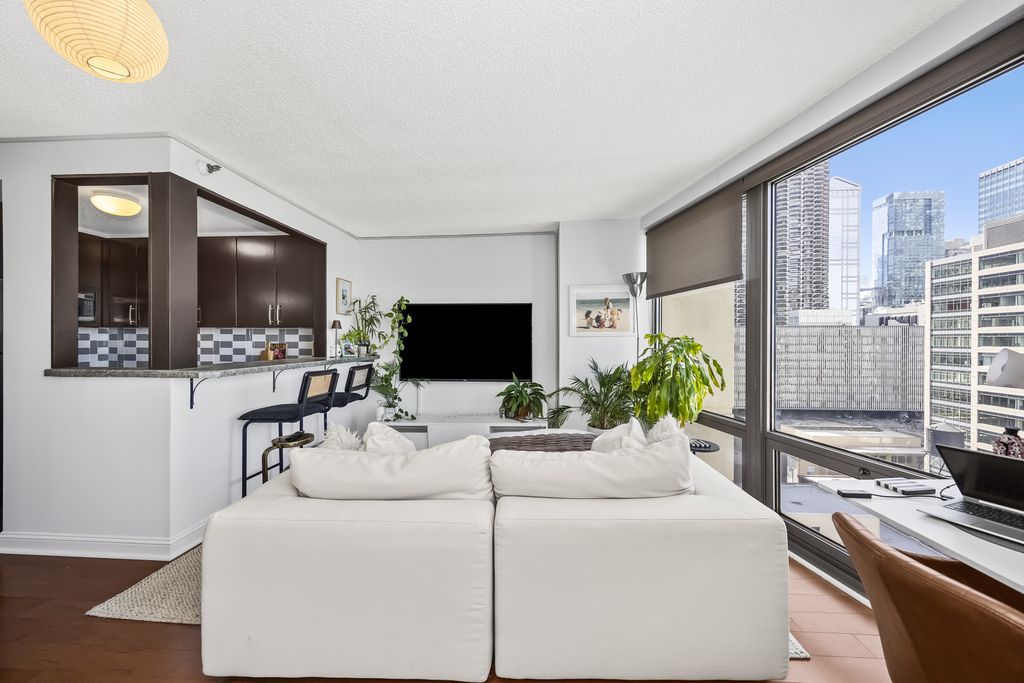 440 N WABASH Avenue 2001, Chicago, IL 60611 — photo 2