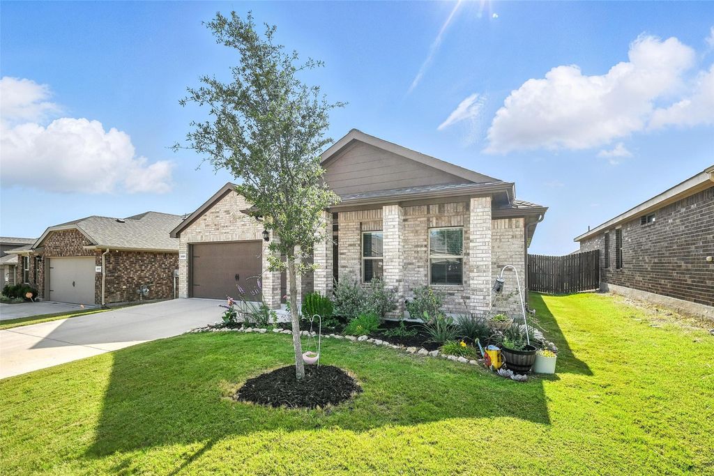 2121 Richburg Street, Fort Worth, TX 76108