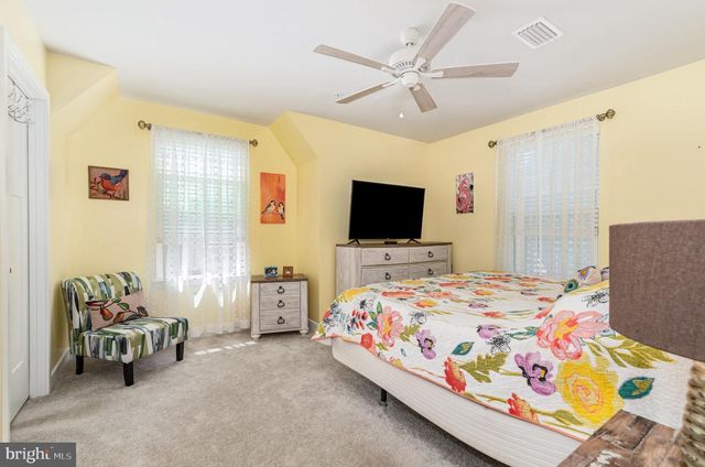 2268 CAROLINE LN, Harrisburg, PA 17110