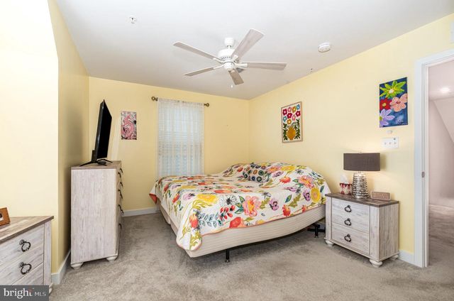 2268 CAROLINE LN, Harrisburg, PA 17110