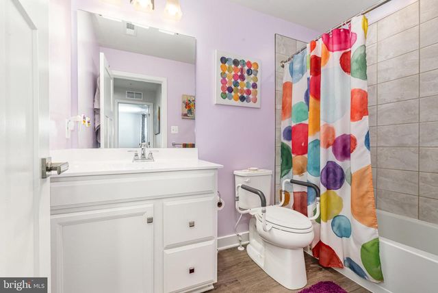 2268 CAROLINE LN, Harrisburg, PA 17110