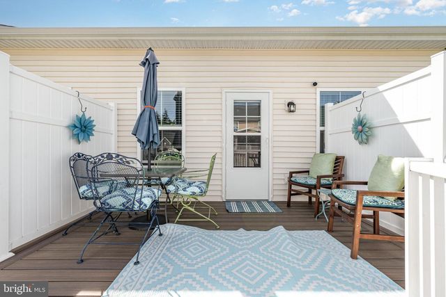 2268 CAROLINE LN, Harrisburg, PA 17110