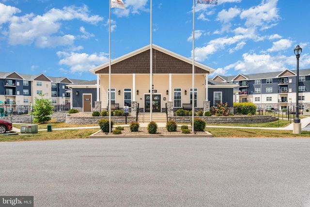 2268 CAROLINE LN, Harrisburg, PA 17110