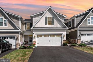 2268 CAROLINE LN, Harrisburg, PA 17110