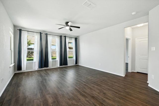 7717 Lake Vista Way, Fort Worth, TX 76179