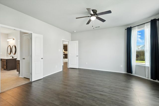 7717 Lake Vista Way, Fort Worth, TX 76179