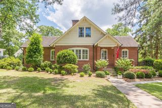 1878 Cambridge Avenue, College Park, GA 30337