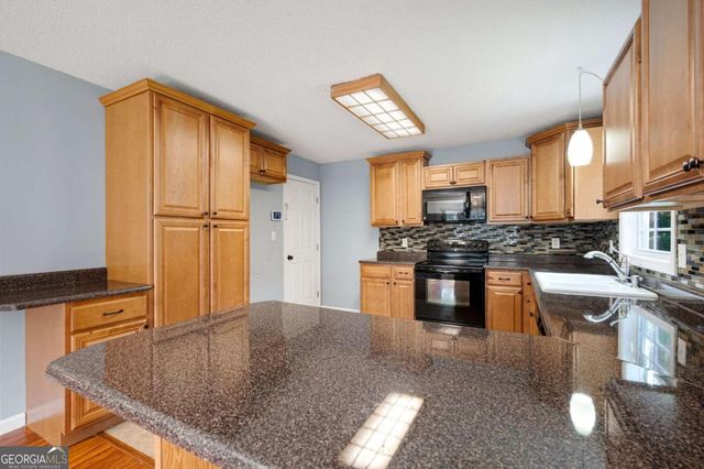 40 Stratford Drive, Douglasville, GA 30134