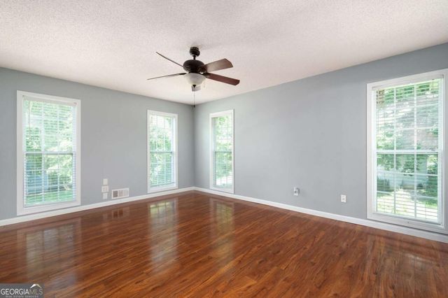 40 Stratford Drive, Douglasville, GA 30134