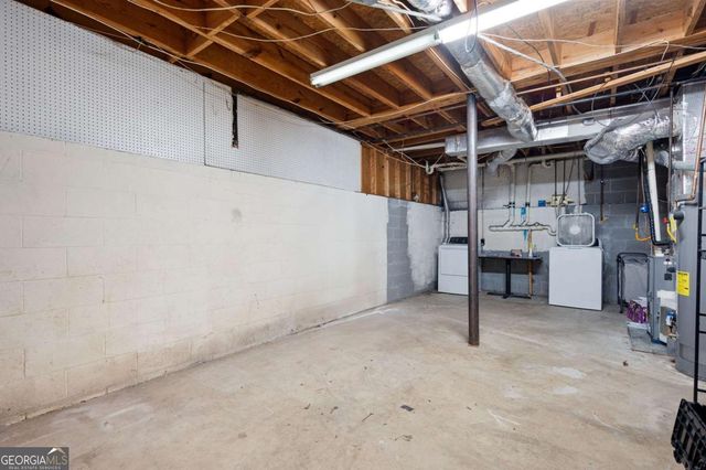 40 Stratford Drive, Douglasville, GA 30134