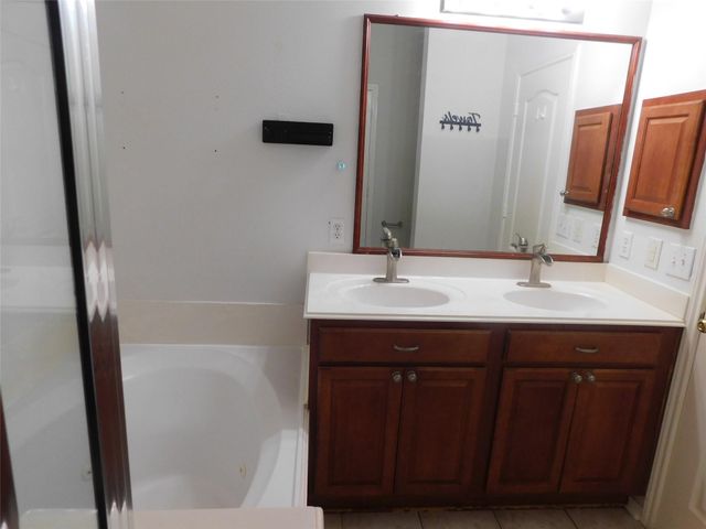 3334 Pebble Beach Lane, Pearland, TX 77584