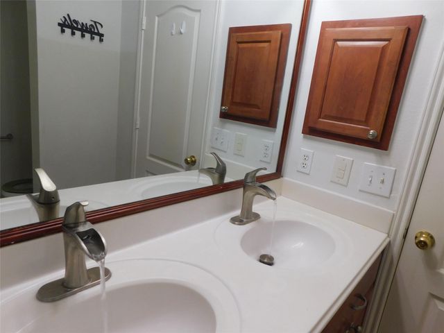 3334 Pebble Beach Lane, Pearland, TX 77584