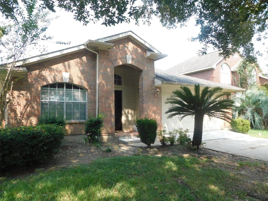 3334 Pebble Beach Lane, Pearland, TX 77584