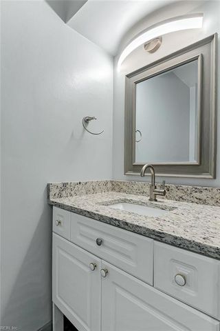 945 Indian CIR, Virginia Beach, VA 23451