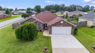 541 Firewood Drive, Centerton, AR 72719