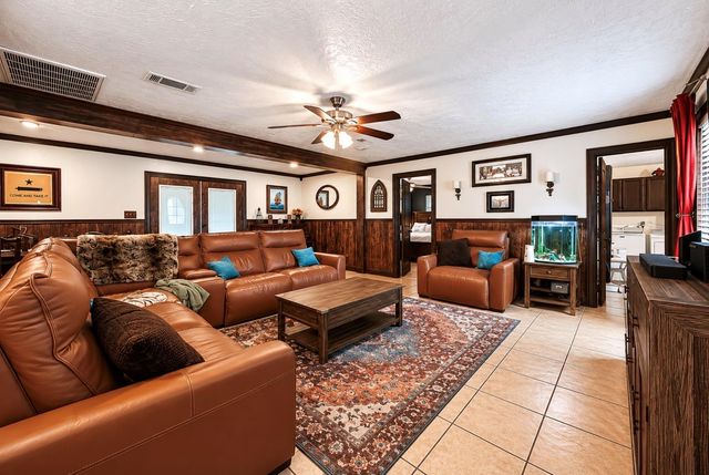 1429 County Road 192, Alvin, TX 77511