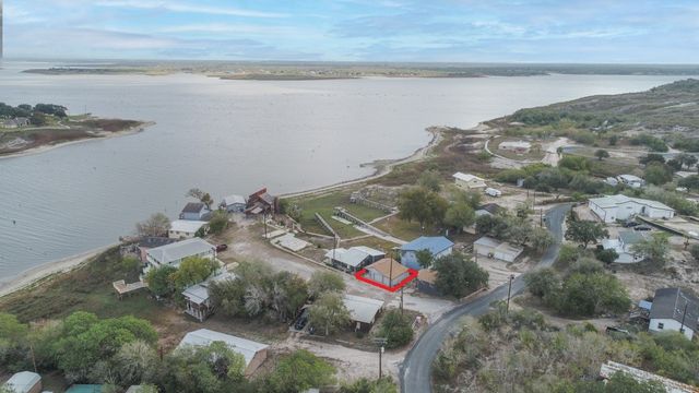 101 White Point Trai, Sandia, TX 78383