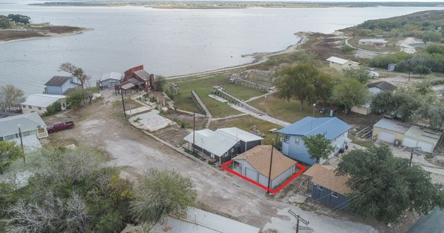 101 White Point Trai, Sandia, TX 78383