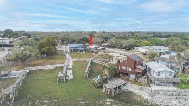 101 White Point Trai, Sandia, TX 78383