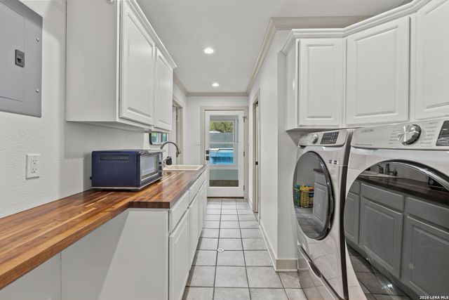 344 Prinz Dr, San Antonio, TX 78213