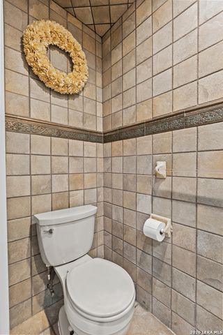 344 Prinz Dr, San Antonio, TX 78213