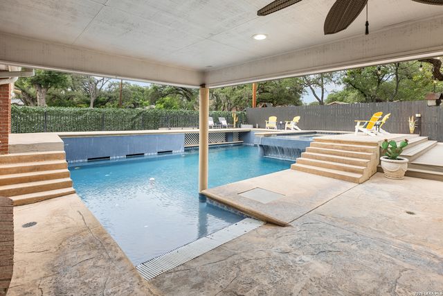 344 Prinz Dr, San Antonio, TX 78213