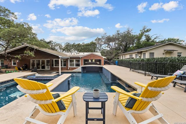 344 Prinz Dr, San Antonio, TX 78213
