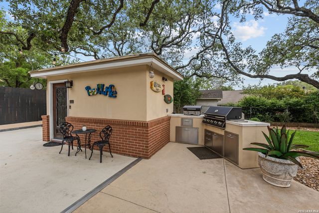 344 Prinz Dr, San Antonio, TX 78213