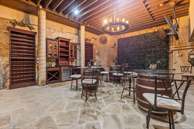 344 Prinz Dr, San Antonio, TX 78213