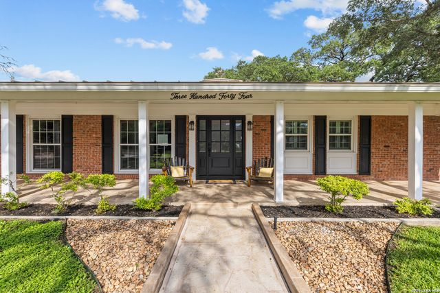 344 Prinz Dr, San Antonio, TX 78213