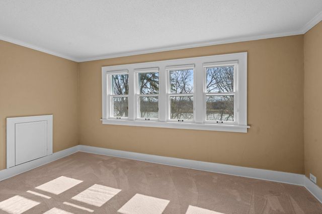 810 River Lane, Anoka, MN 55303