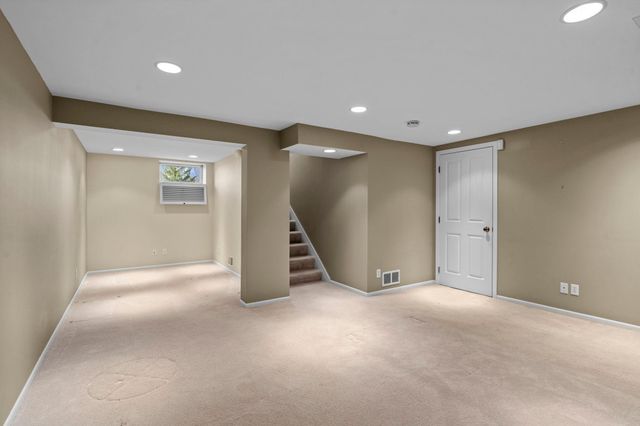 810 River Lane, Anoka, MN 55303