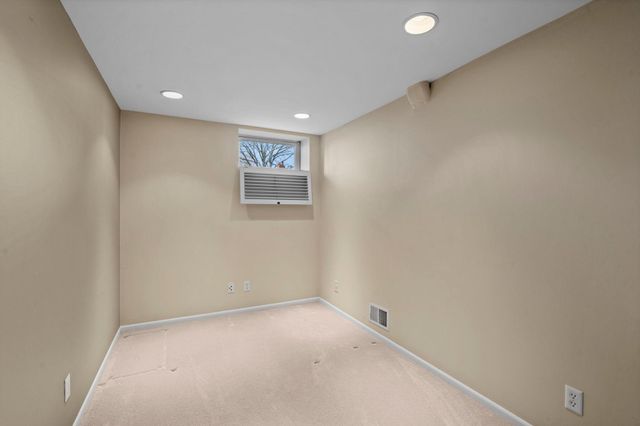 810 River Lane, Anoka, MN 55303