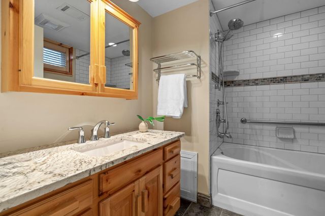 810 River Lane, Anoka, MN 55303