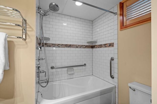 810 River Lane, Anoka, MN 55303