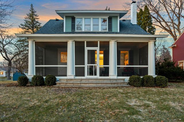 810 River Lane, Anoka, MN 55303