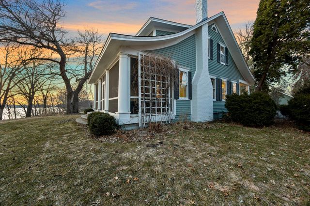 810 River Lane, Anoka, MN 55303