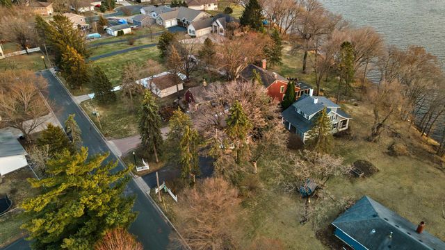 810 River Lane, Anoka, MN 55303