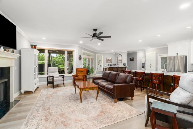 6 Nina Trace, Hot Springs Village, AR 71909