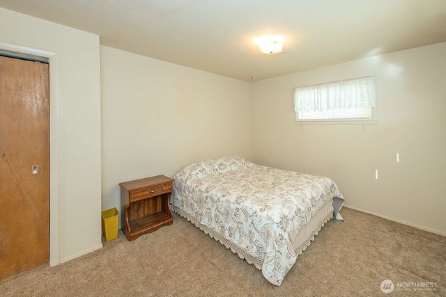 318 NE Lambert Avenue, College Place, WA 99324