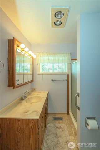 318 NE Lambert Avenue, College Place, WA 99324