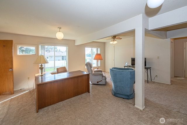 318 NE Lambert Avenue, College Place, WA 99324