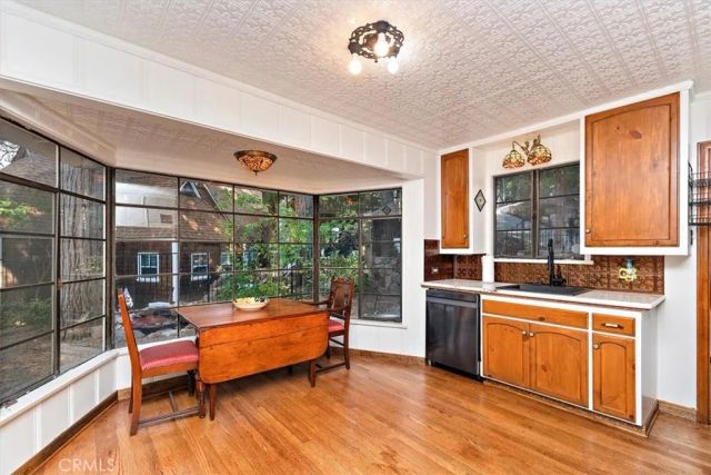 329 Summit Road, Lake Arrowhead, CA 92352