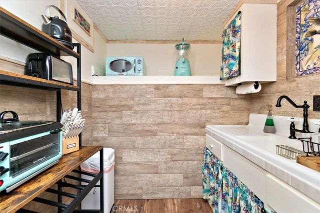329 Summit Road, Lake Arrowhead, CA 92352