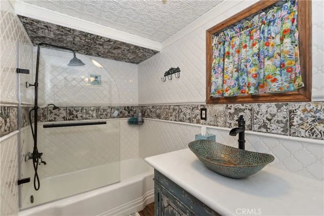 329 Summit Road, Lake Arrowhead, CA 92352